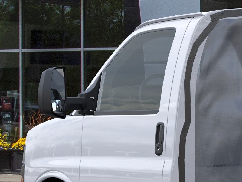 2026 GMC Savana Cutaway 3500 1WT