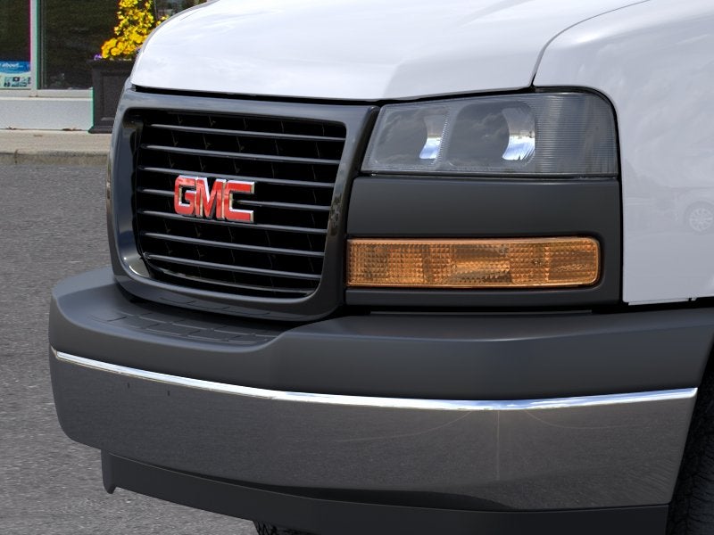 2026 GMC Savana Cutaway 3500 1WT