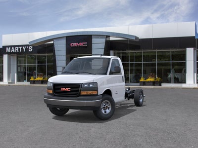 2026 GMC Savana Cutaway 3500 1WT