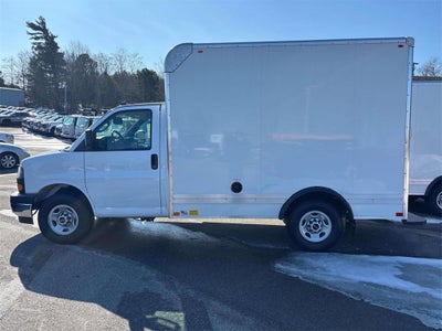 2025 GMC Savana Cutaway 3500 1WT