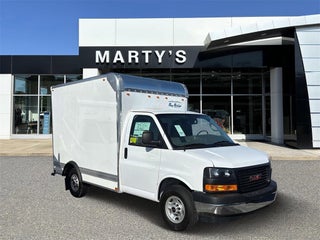 2025 GMC Savana Cutaway 3500 1WT