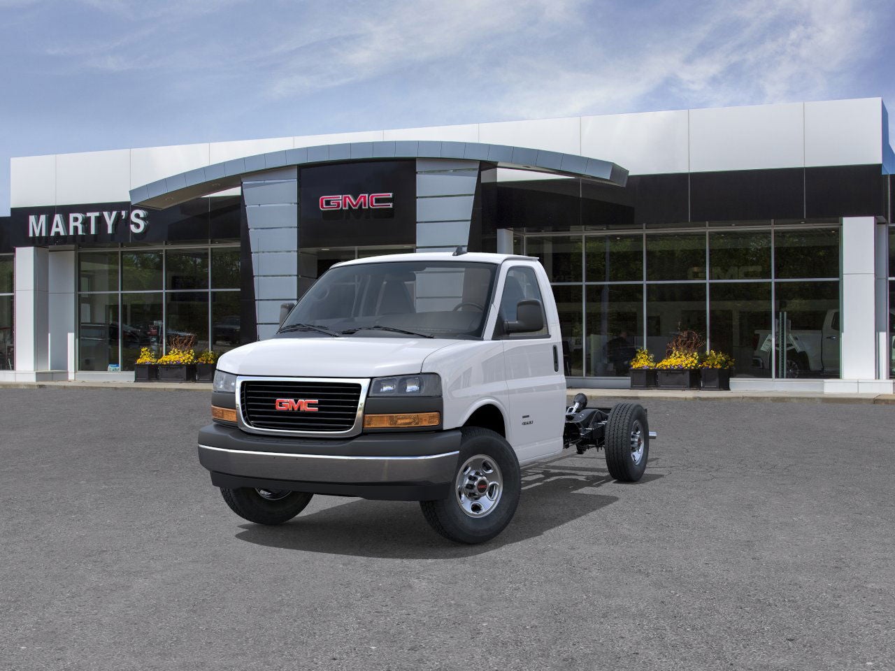 2026 GMC Savana Cutaway 3500 1WT
