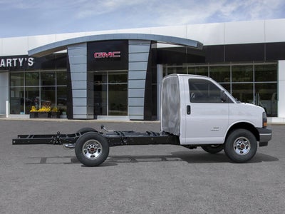 2026 GMC Savana Cutaway 3500 1WT