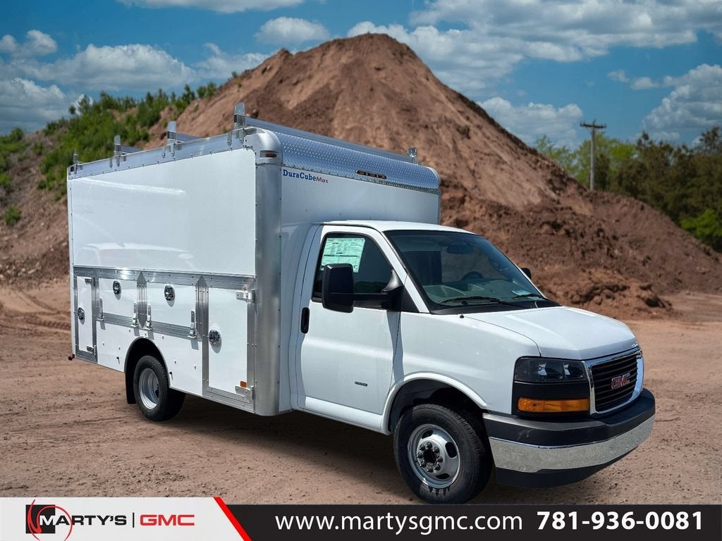 2026 GMC Savana Cutaway 3500 1WT