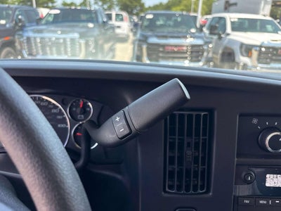 2026 GMC Savana Cutaway 3500 1WT
