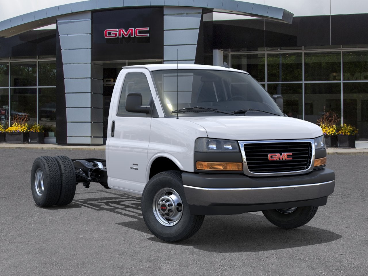 2026 GMC Savana Cutaway 3500 1WT