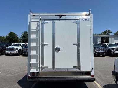 2026 GMC Savana Cutaway 3500 1WT