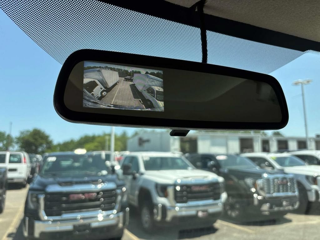 2026 GMC Savana Cutaway 3500 1WT