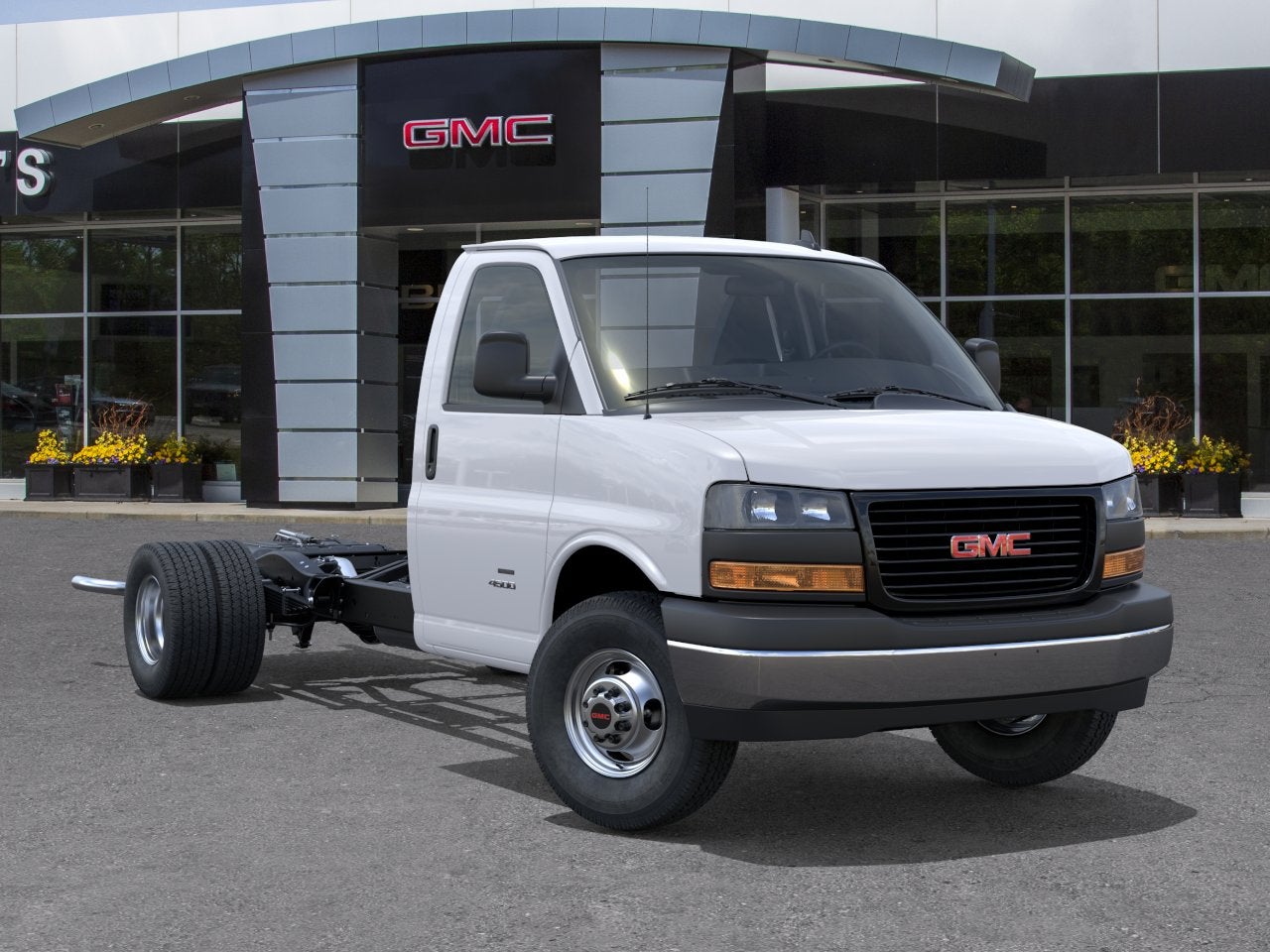 2026 GMC Savana Cutaway 3500 1WT