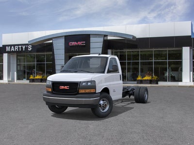 2026 GMC Savana Cutaway 3500 1WT