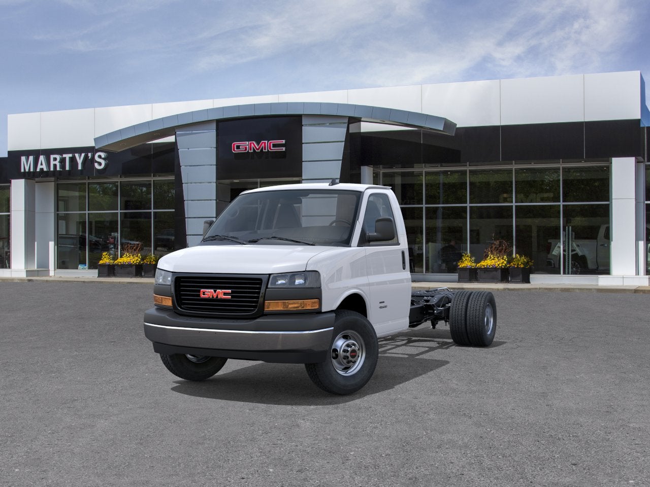 2026 GMC Savana Cutaway 3500 1WT