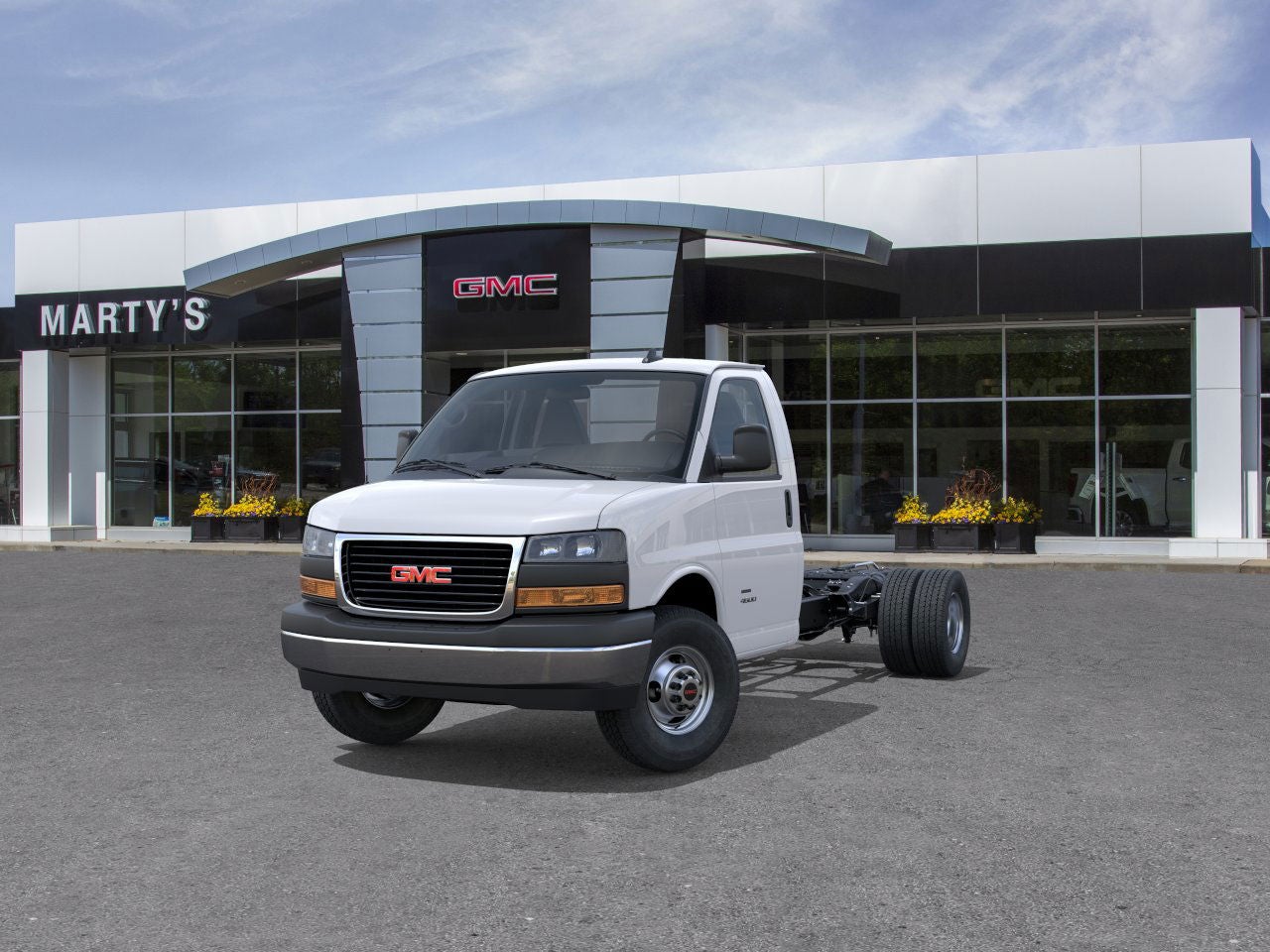 2026 GMC Savana Cutaway 3500 1WT