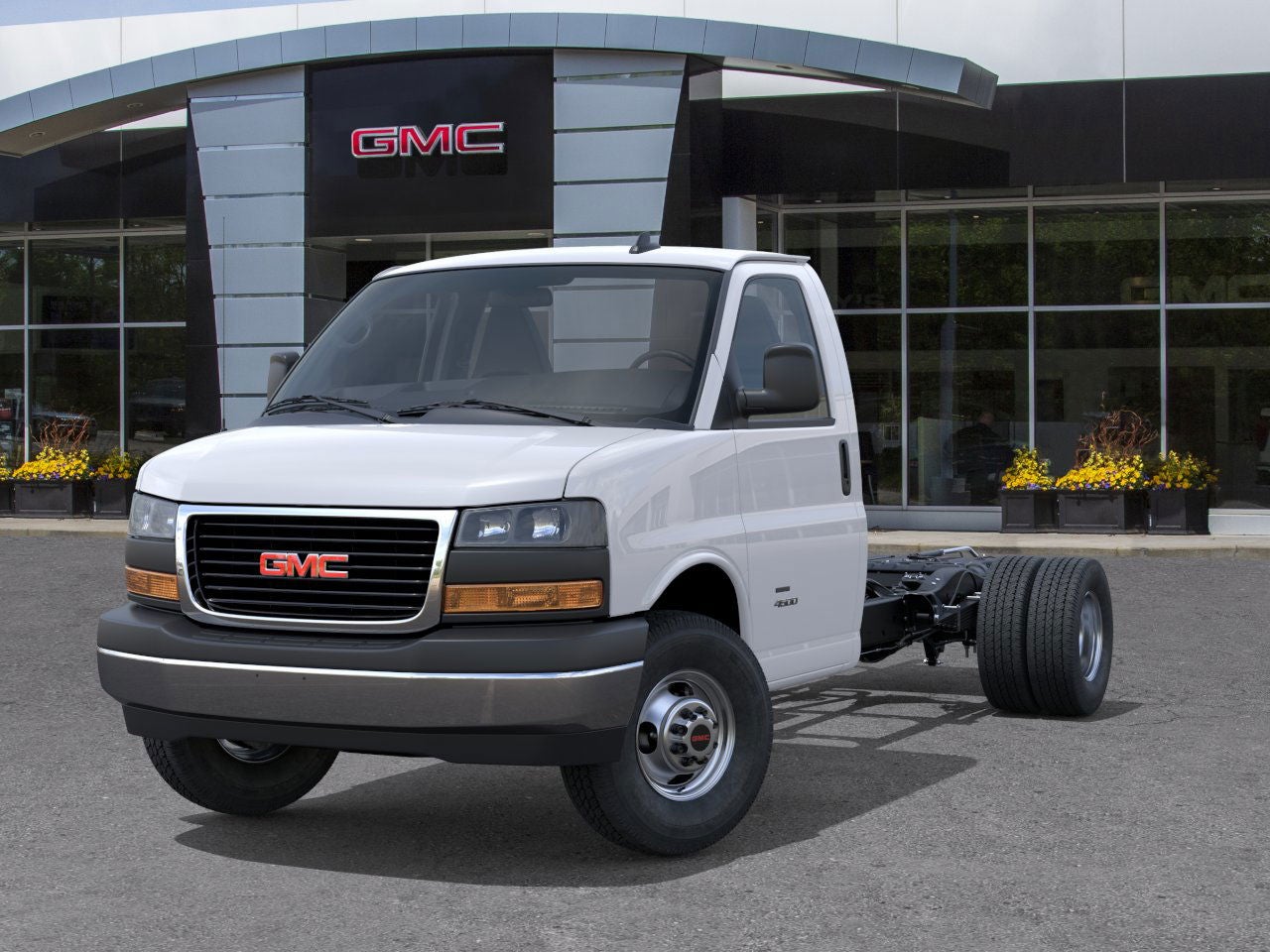 2025 GMC Savana Cutaway 4500 2WT