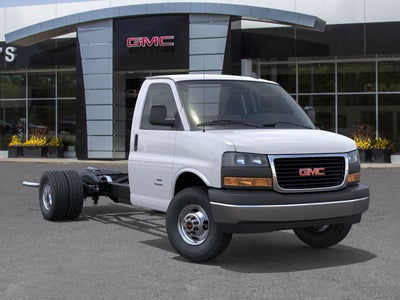 2025 GMC Savana Cutaway 4500 2WT